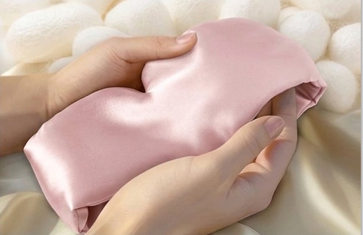 LullaSleeps: The weightless way to deep sleep.
